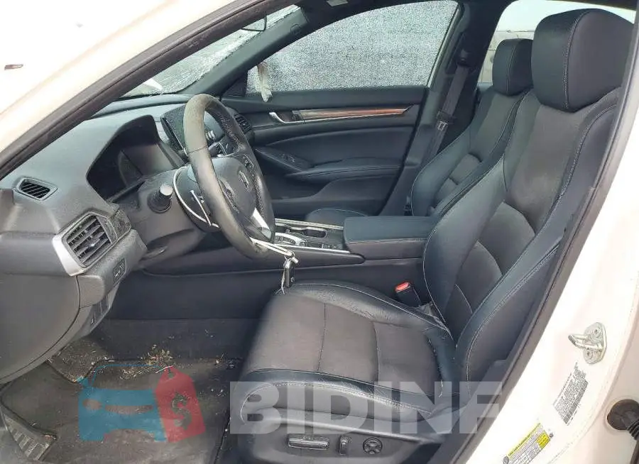 1HGCV2F31JA051385 Photo# 7