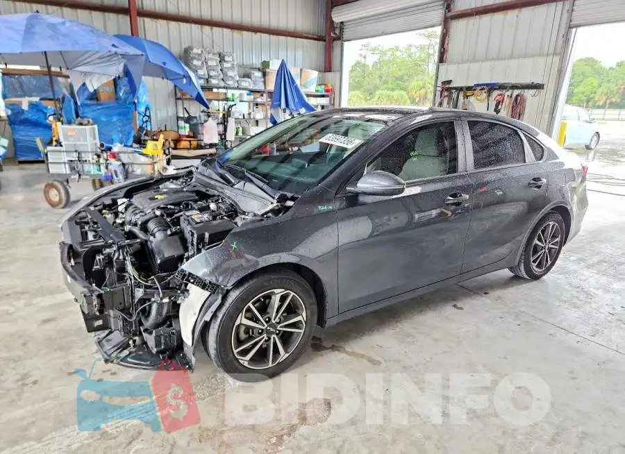 3KPF24AD1PE643262 Photo# 1