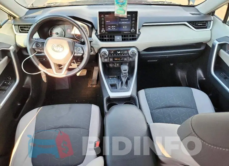 2T3P1RFV6MW181240 Photo# 8