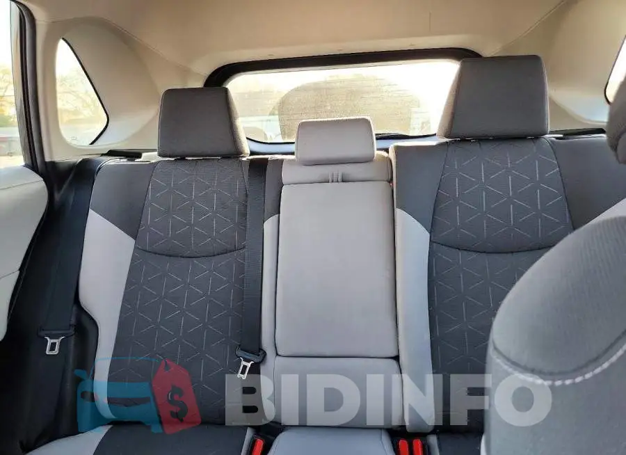 2T3P1RFV6MW181240 Photo# 10