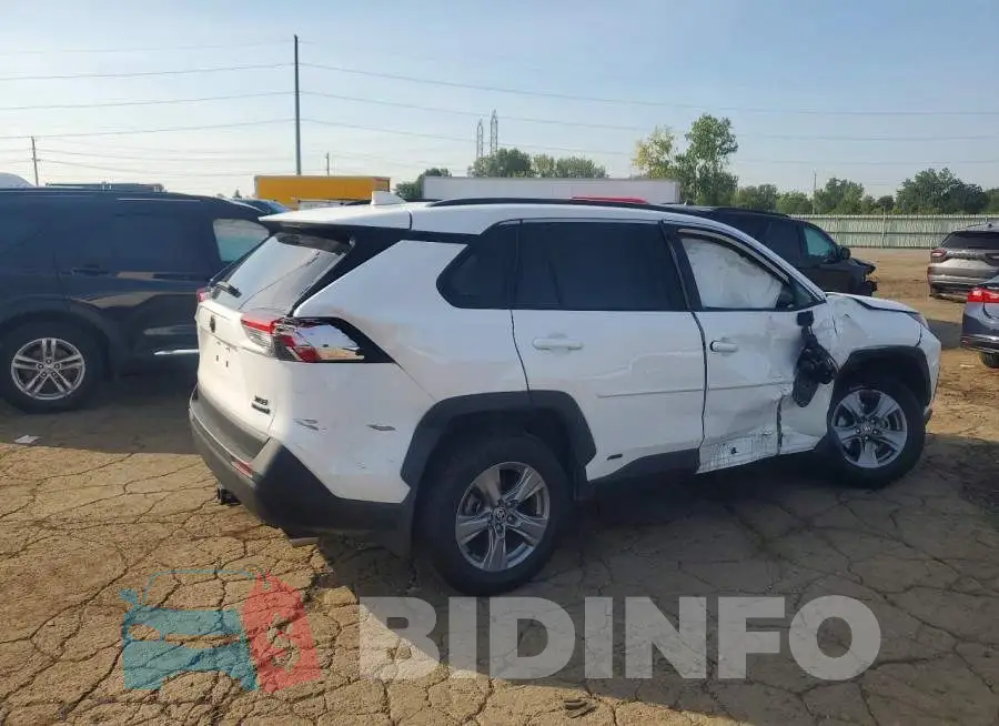 4T3RWRFV8PU104674 Photo# 3