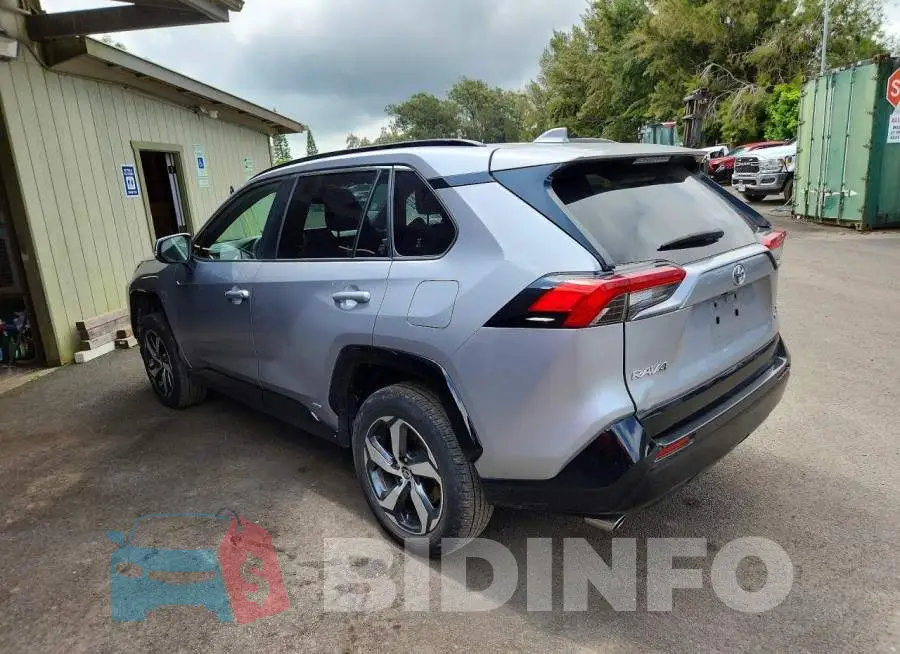 JTMCB3FV6SD235915 Photo# 2