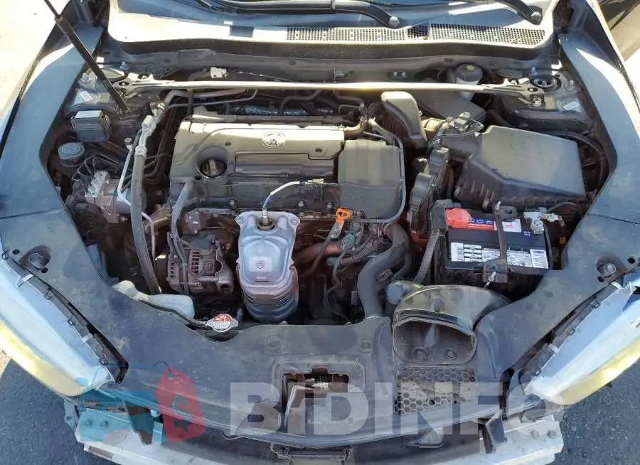 19UUB1F37JA006720 Photo# 11