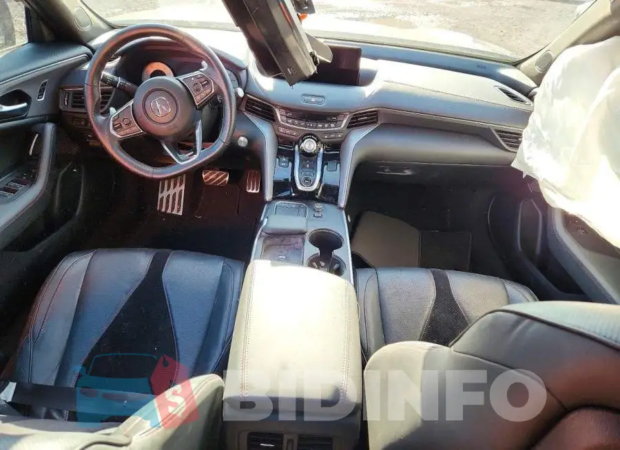 19UUB6F50PA006016 Photo# 8