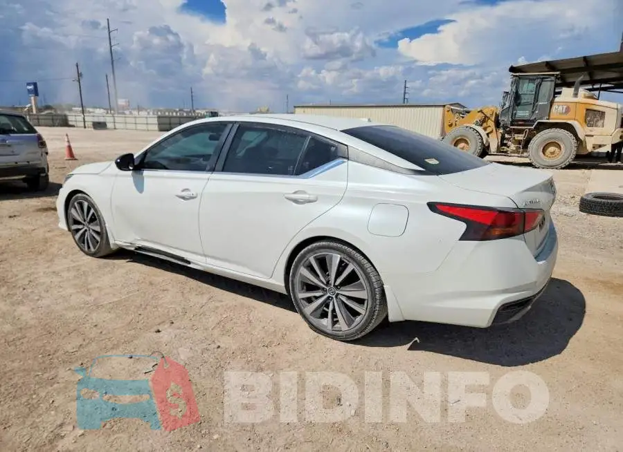1N4BL4CV9KC131515 Photo# 2