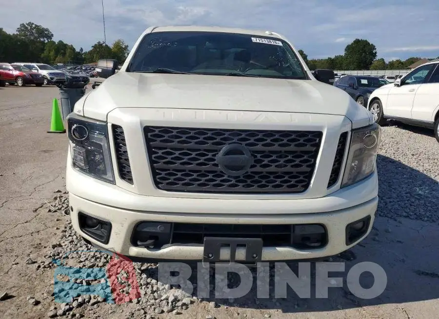 1N6AA1E51JN532824 Photo# 5