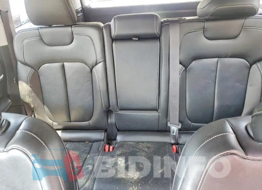 1C4RJGBG4N8533503 Photo# 10