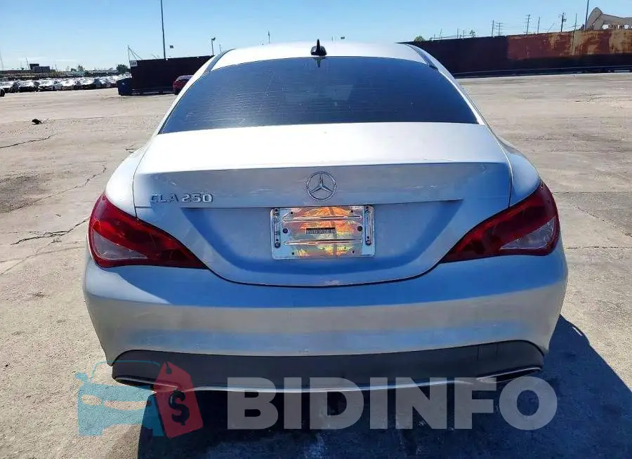 WDDSJ4EB2JN692151 Photo# 6