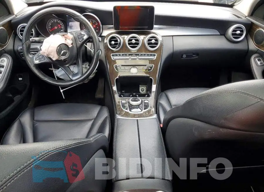 WDDWF4KB3HR247976 Photo# 8