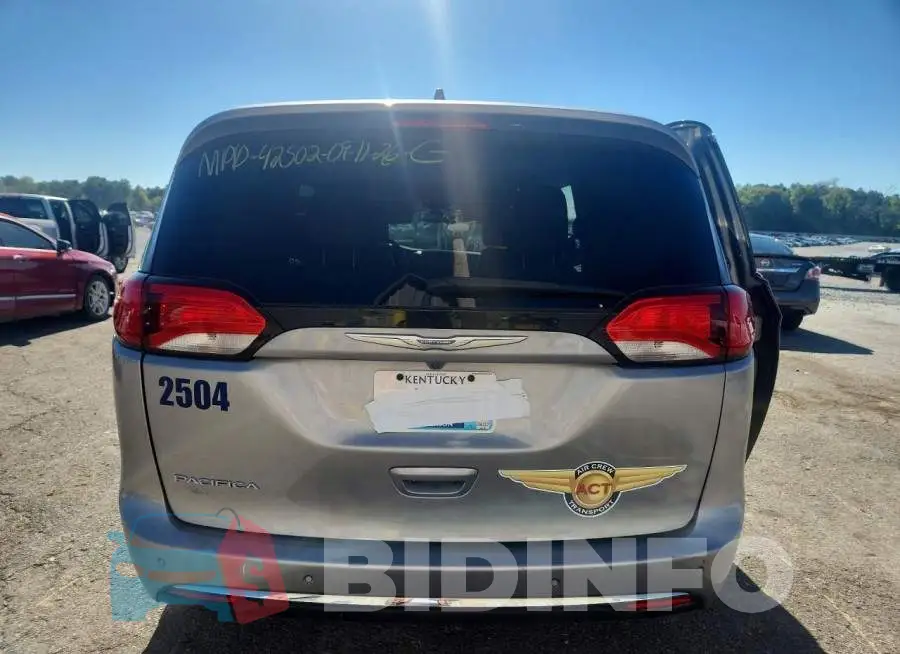 2C4RC1EG3HR627948 Photo# 6