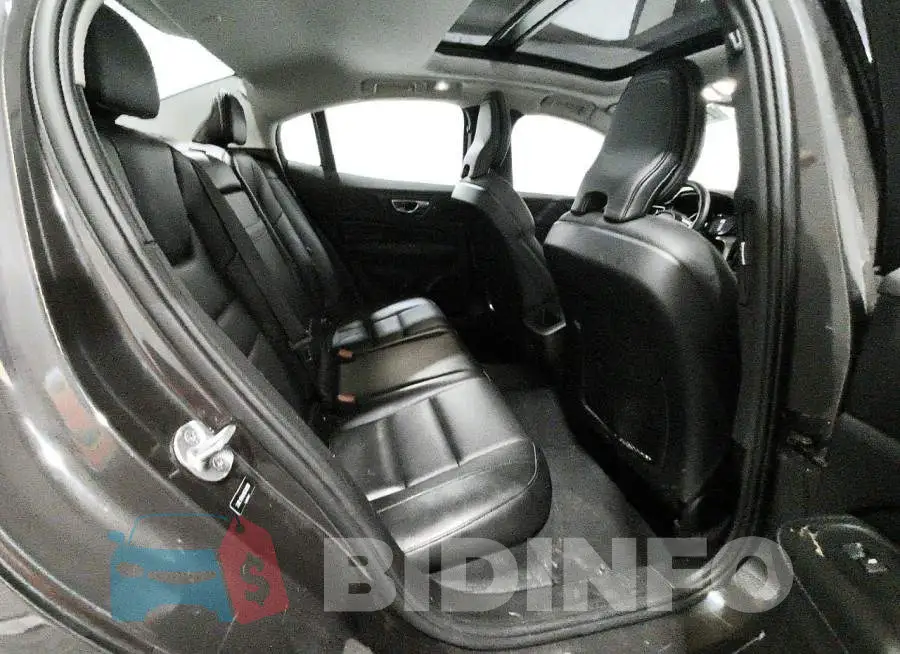7JRL12FK2RG318528 Photo# 10