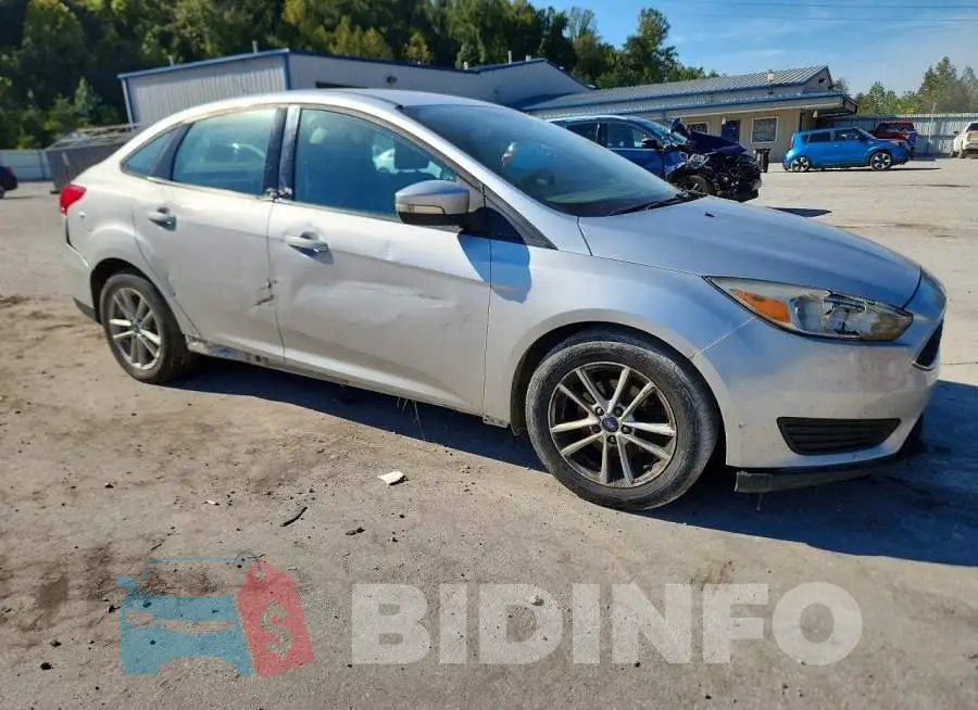 1FADP3F23HL313292 Photo# 4