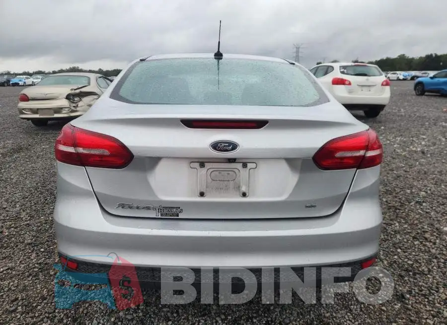 1FADP3F2XJL324439 Photo# 6