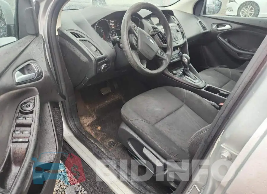 1FADP3F2XJL324439 Photo# 8