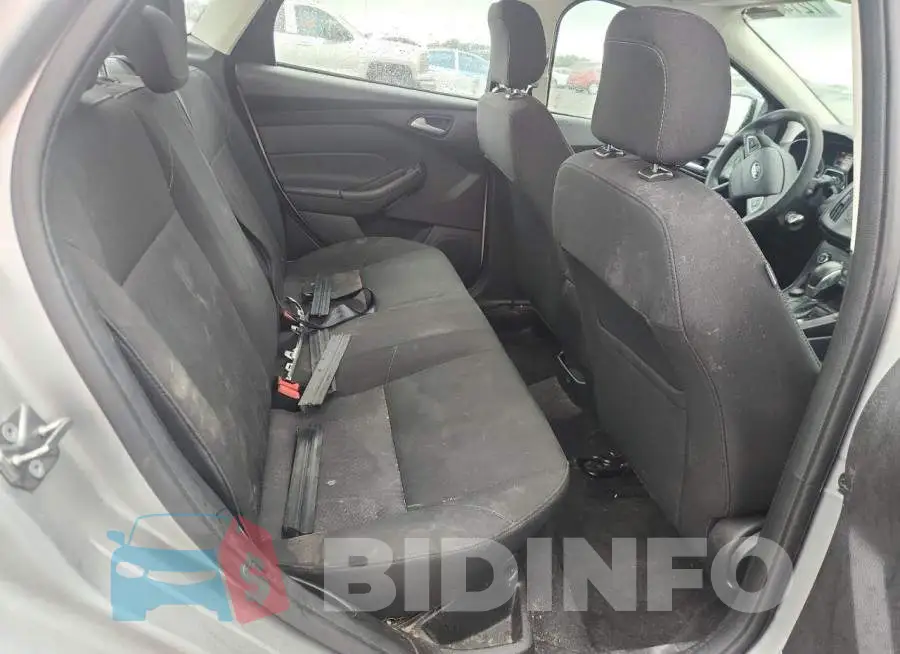 1FADP3F2XJL324439 Photo# 10