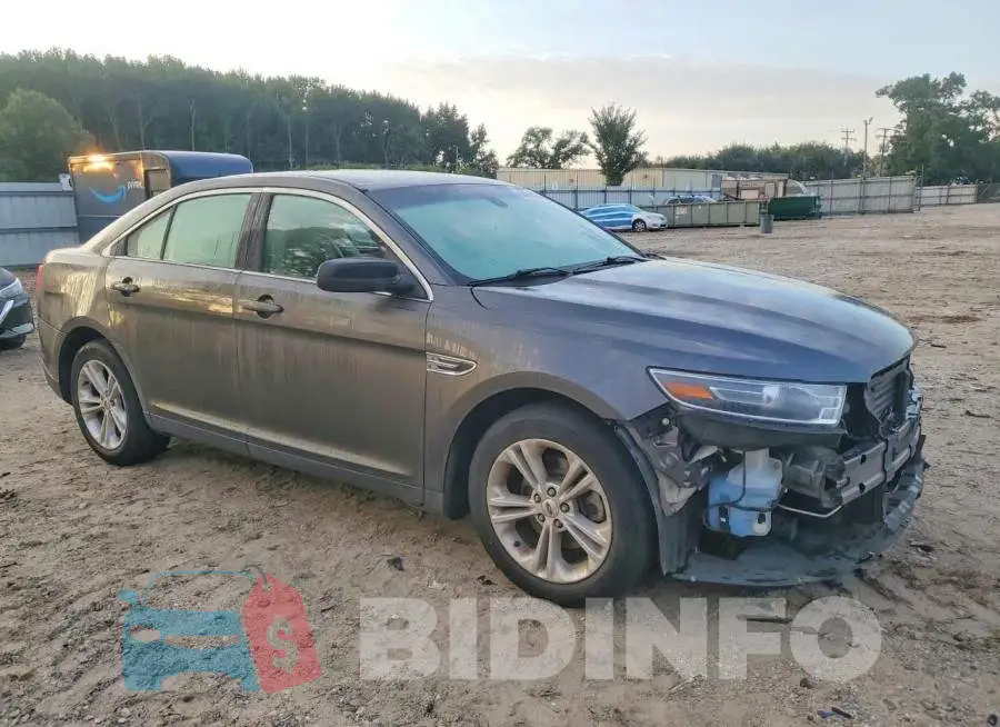 1FAHP2D82JG141256 Photo# 4