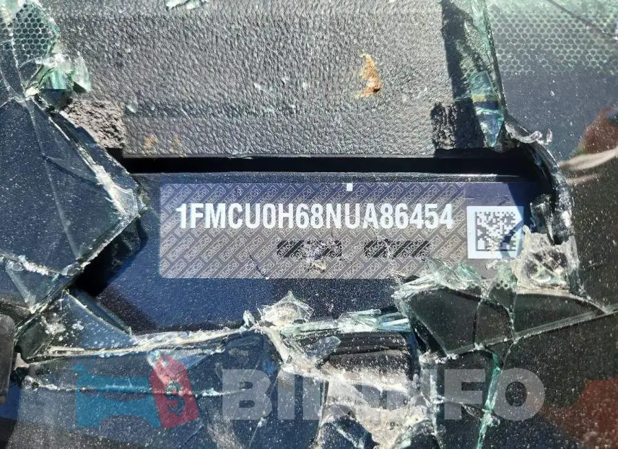 1FMCU0H68NUA86454 Photo# 13