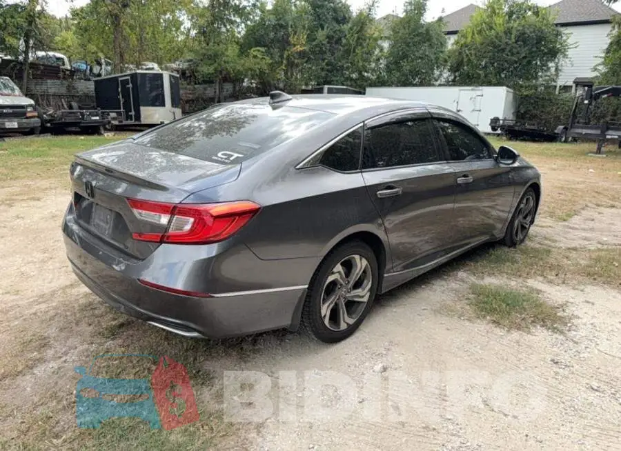 1HGCV1F52JA023087 Photo# 4