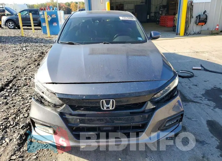 1HGCV2F36JA047543 Photo# 5