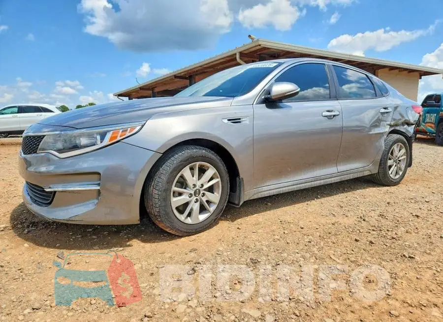 5XXGT4L37HG156582 Photo# 1