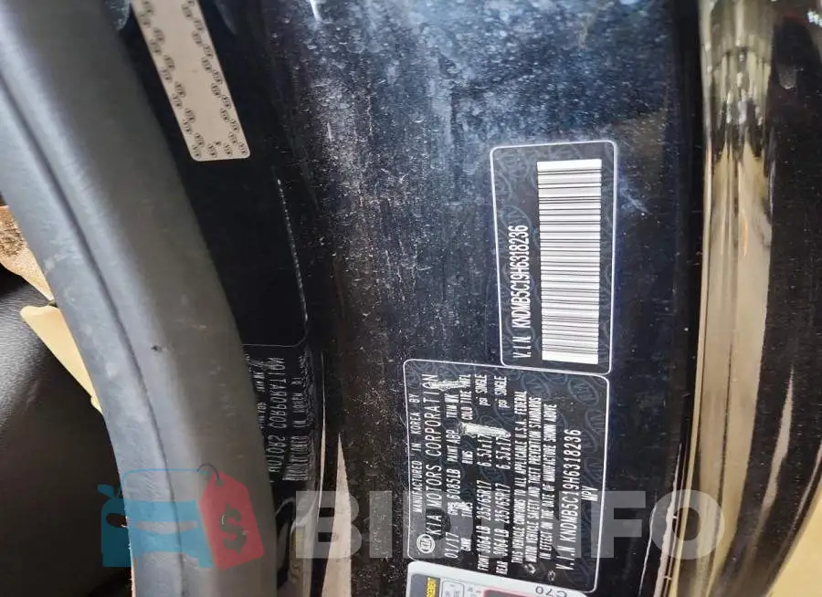 KNDMB5C19H6318236 Photo# 13