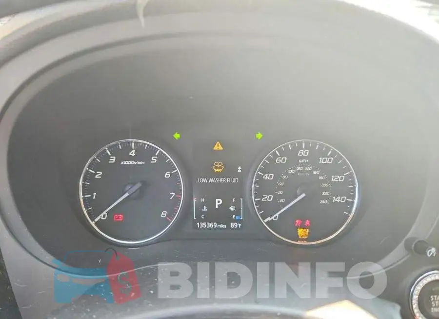 JA4AD3A38KZ044887 Photo# 9