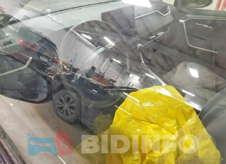 JTMP1RFV8KD046383 Photo# 8