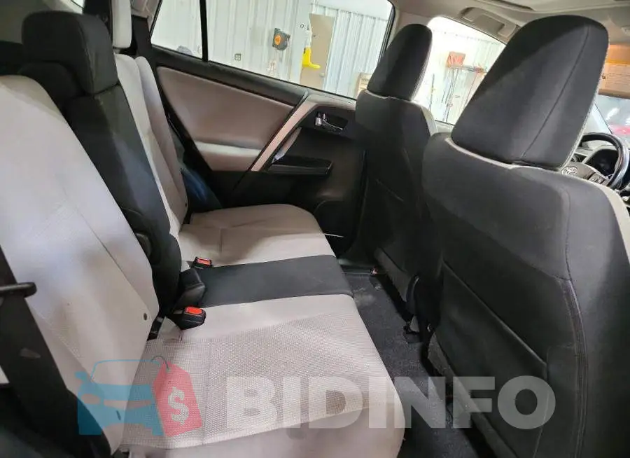 JTMRFREV4HD218087 Photo# 11