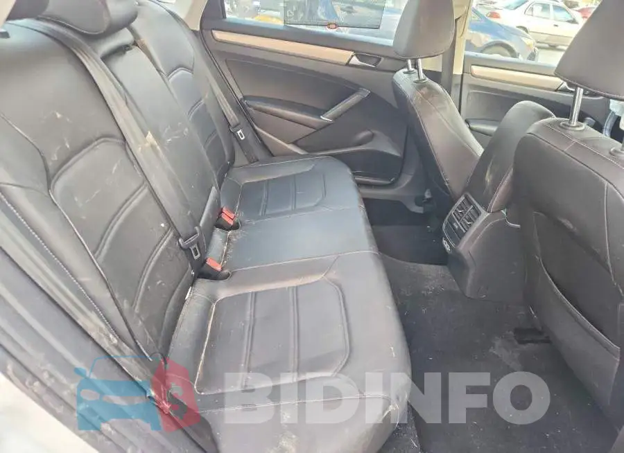 1VWSA7A36LC015285 Photo# 10