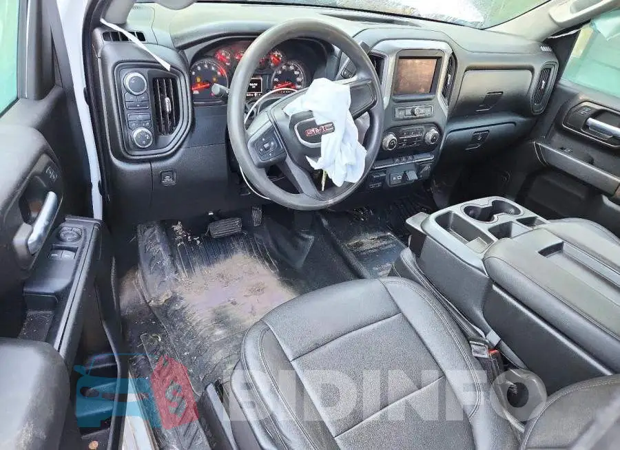 1GT39SE73NF292896 Photo# 8