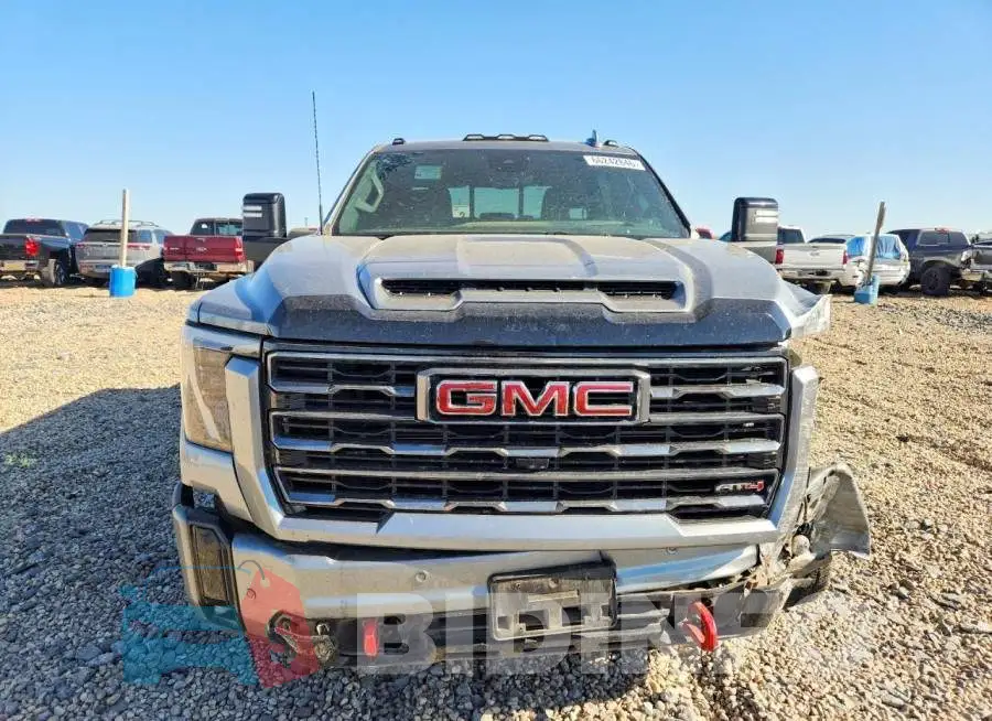 1GT4UPEY5SF128926 Photo# 5