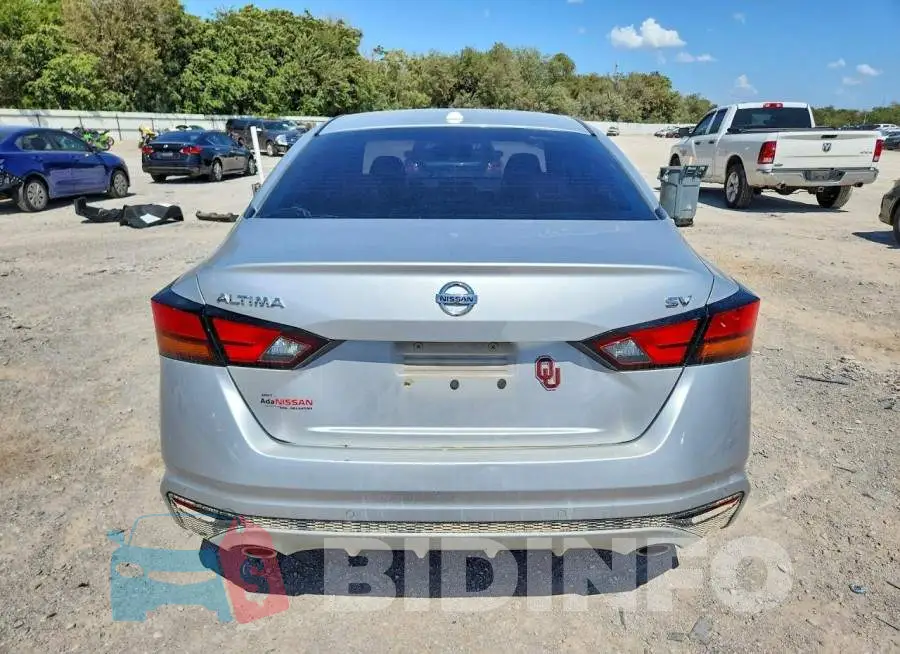 1N4BL4DV4KC146504 Photo# 6