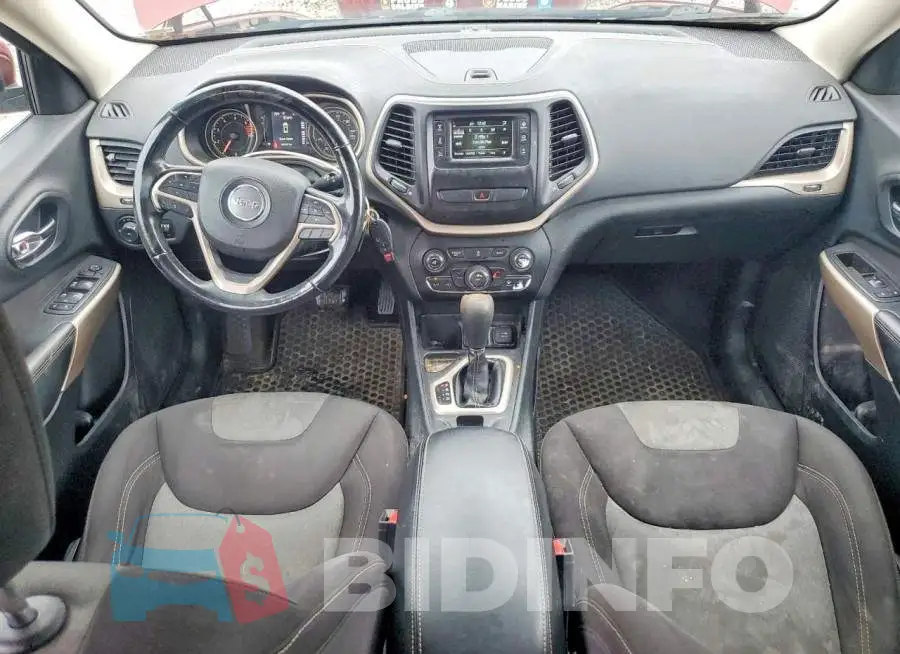 1C4PJLCB2JD612043 Photo# 8