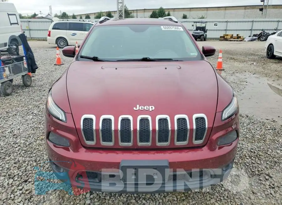 1C4PJLCB2JD612043 Photo# 5
