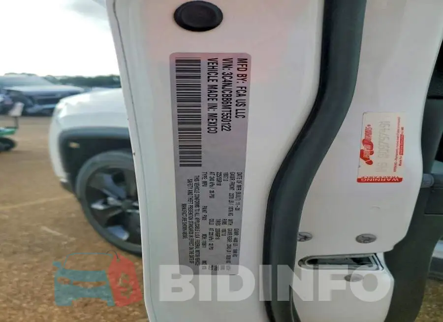 3C4NJCBB6MT550122 Photo# 13