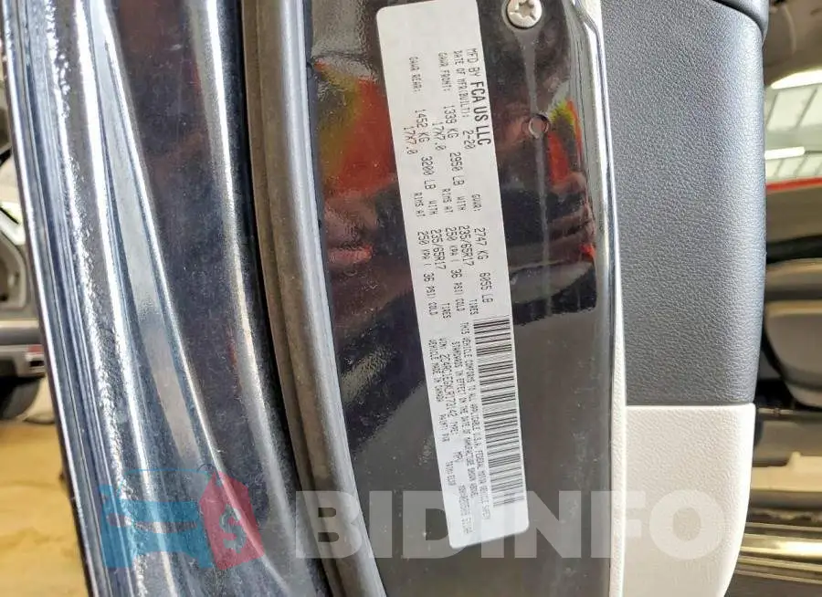 2C4RC1EGXLR173142 Photo# 13