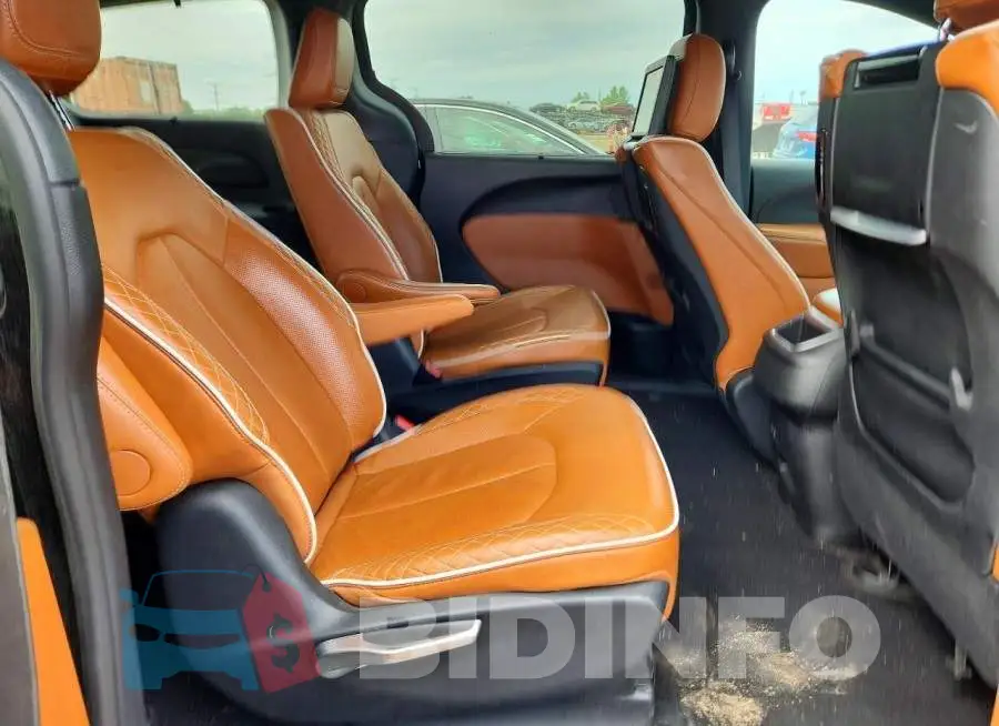 2C4RC1N70SR528639 Photo# 11