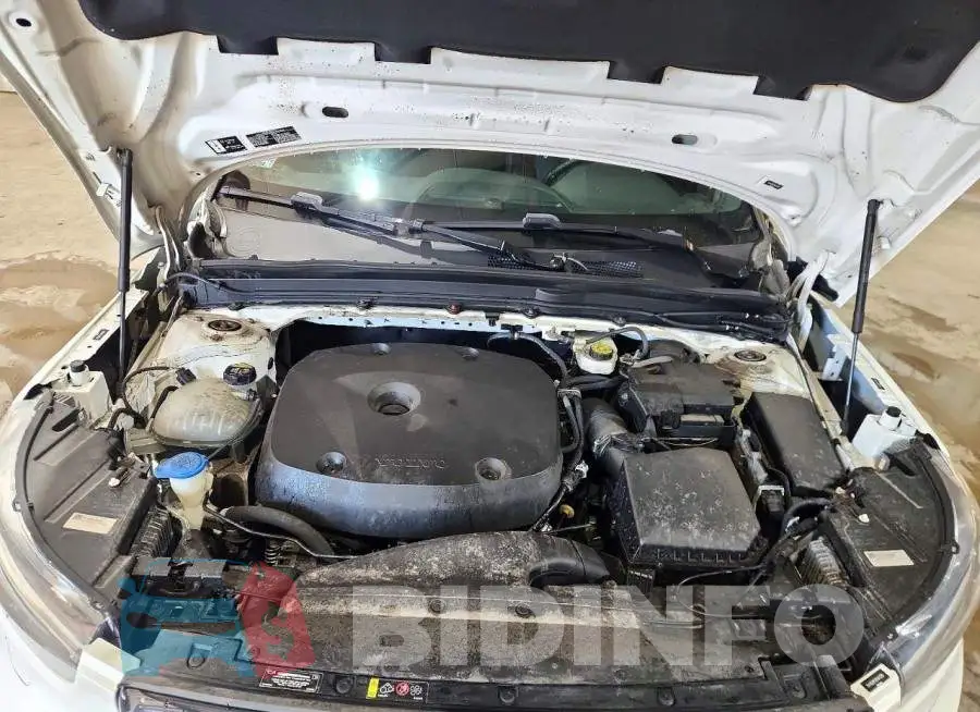 YV4162UM3M2461289 Photo# 12