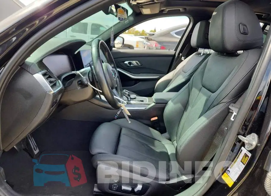 3MW5R1J00M8B80590 Photo# 7