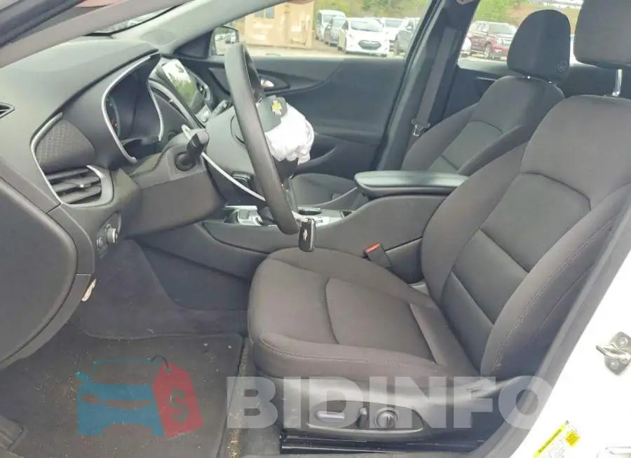 1G1ZD5ST8RF167337 Photo# 7