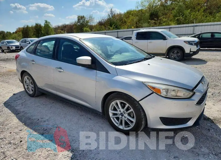 1FADP3F23JL294829 Photo# 4