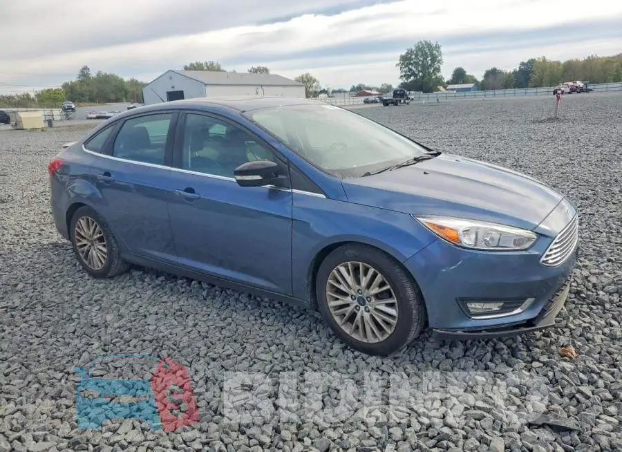 1FADP3J25JL209982 Photo# 4