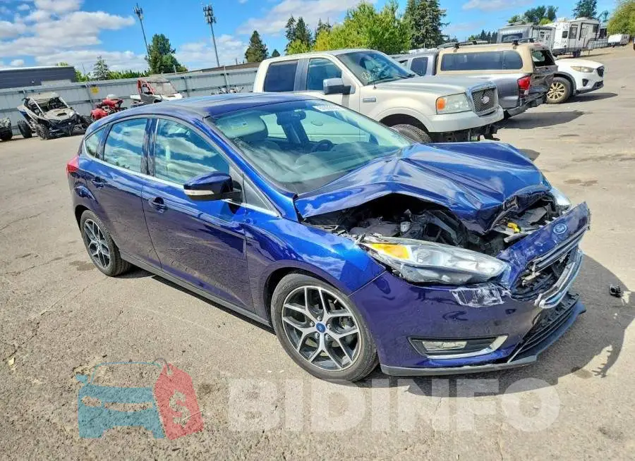 1FADP3N28HL280128 Photo# 4