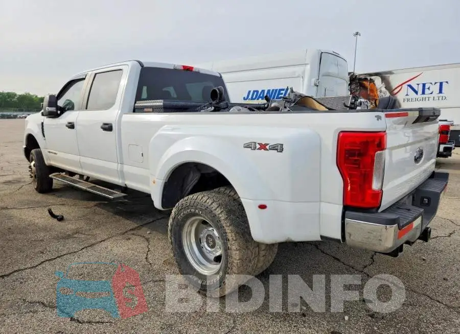 1FT8W3DT7KEF68081 Photo# 2