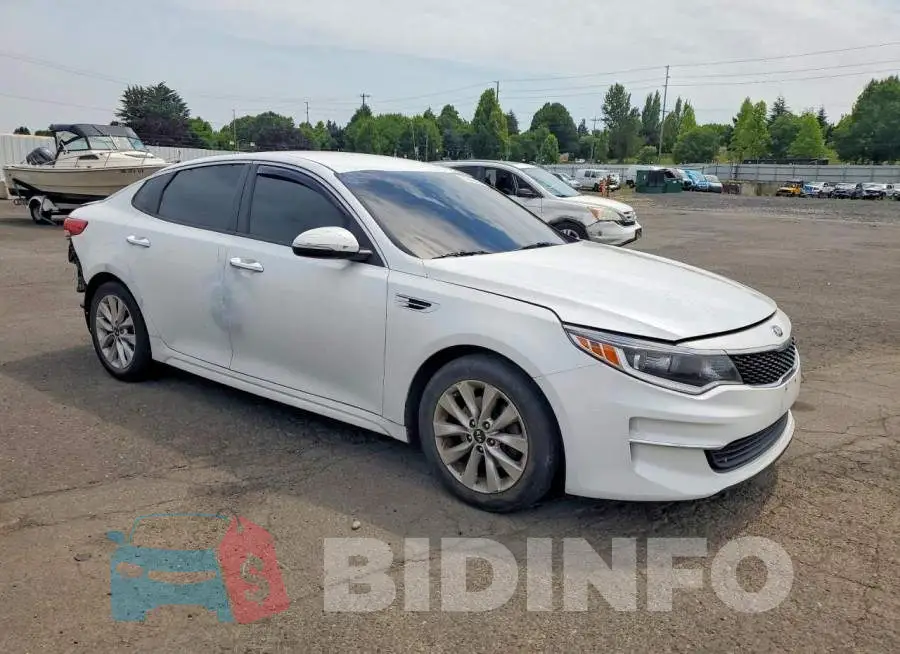 5XXGT4L34JG267113 Photo# 4