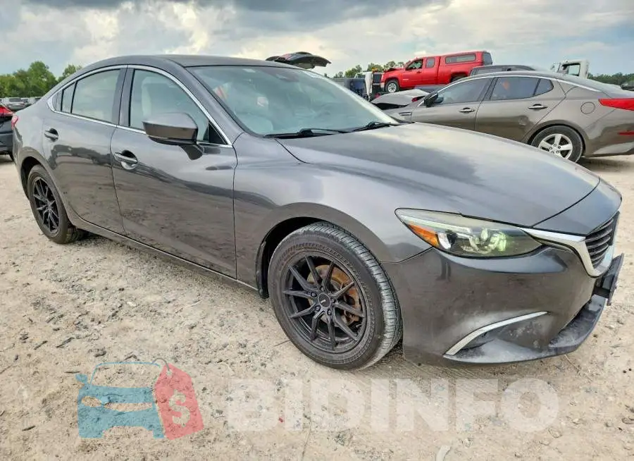 JM1GL1X5XH1126370 Photo# 4