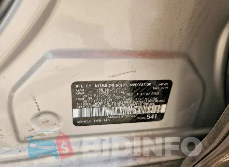 JA4AD3A35KZ046337 Photo# 12
