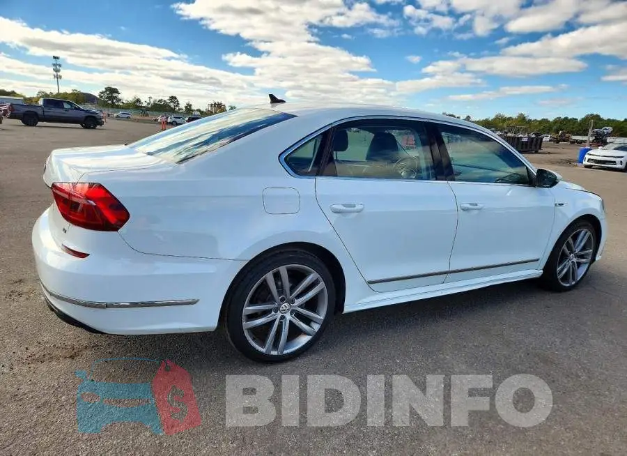 1VWDT7A33HC015559 Photo# 3