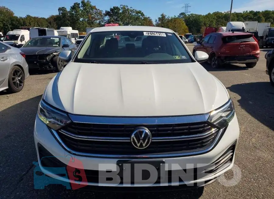 3VW5M7BU4RM047073 Photo# 5