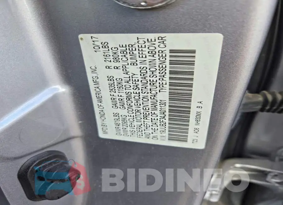 19UUB2F34JA011301 Photo# 12